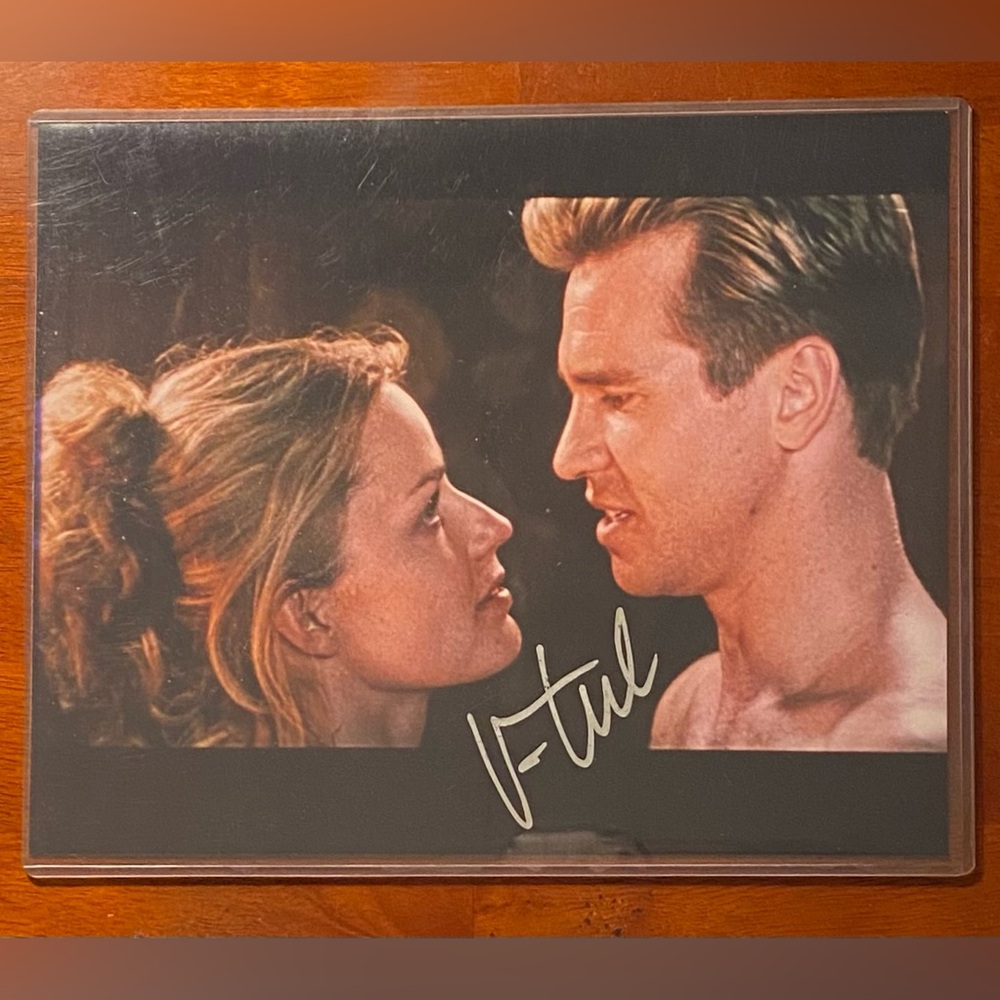 VAL KILMER ‘97 THE SAINT hand signed still w/ Elisabeth Shue COA +BONUS postcard